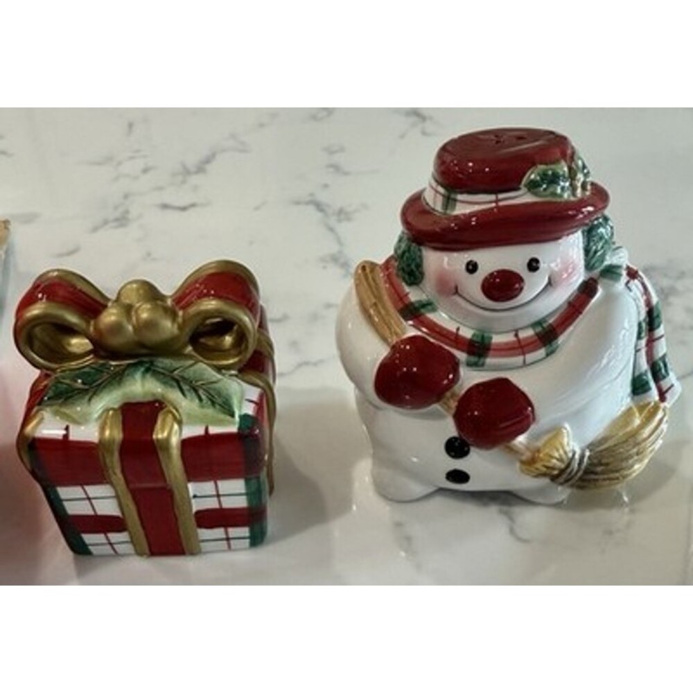 Fitz & Floyd Vintage 2002 Plaid Christmas Salt & Pepper Shakers New in Box